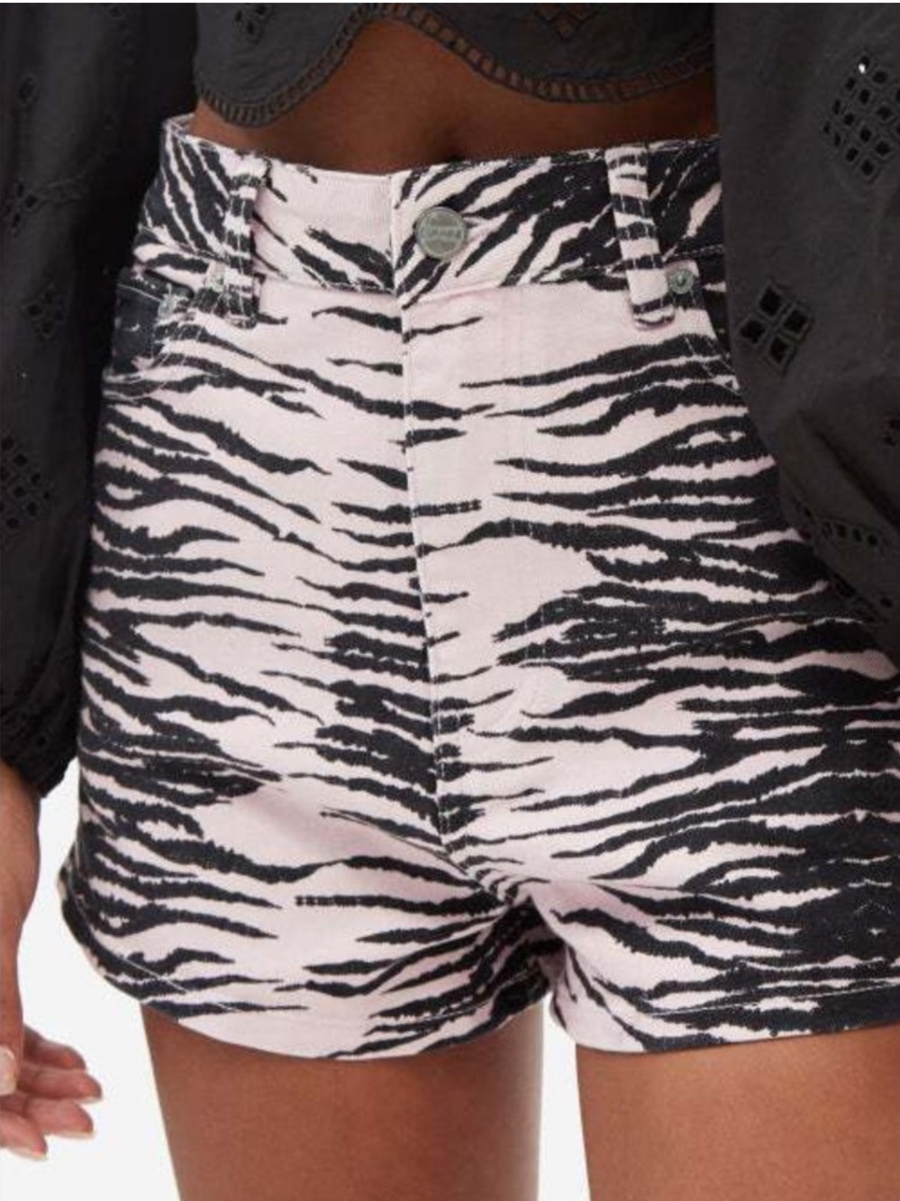 Ganni Tiger Stripe Print Denim Shorts Light Lilac Black Size 26